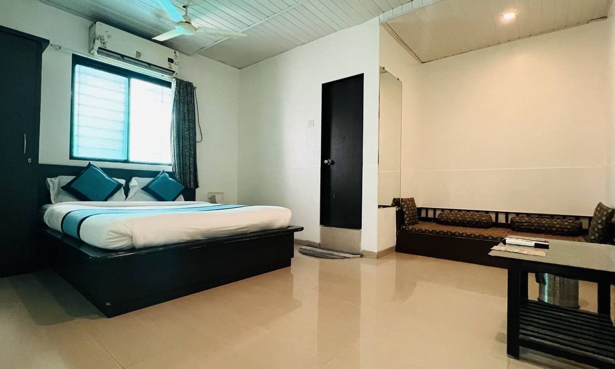 Vasai West Hotel | Farmhouse Residency