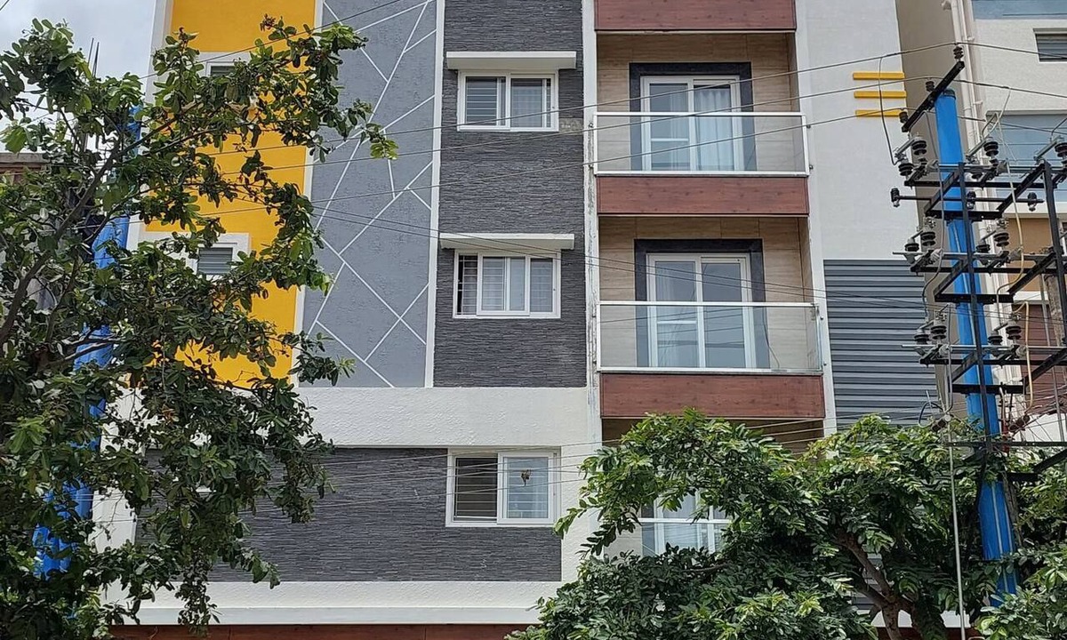 Sector 2 Apartment | Fully Furnished 1BHK flat near HSR layout Club