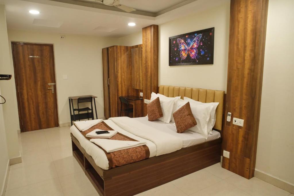 Arumbakkam Hotel | Ganesh Guest House