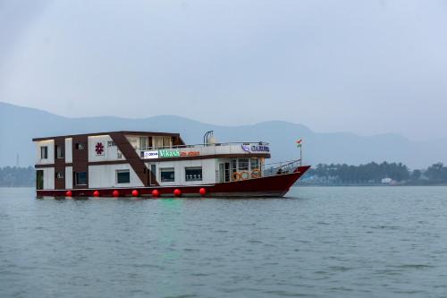 Khordha Boat Rental | Garuda Vikash Eco Resorts