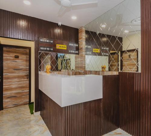 Jogeshwari West Hotel | Good Luck Residency By Glitz Hotels