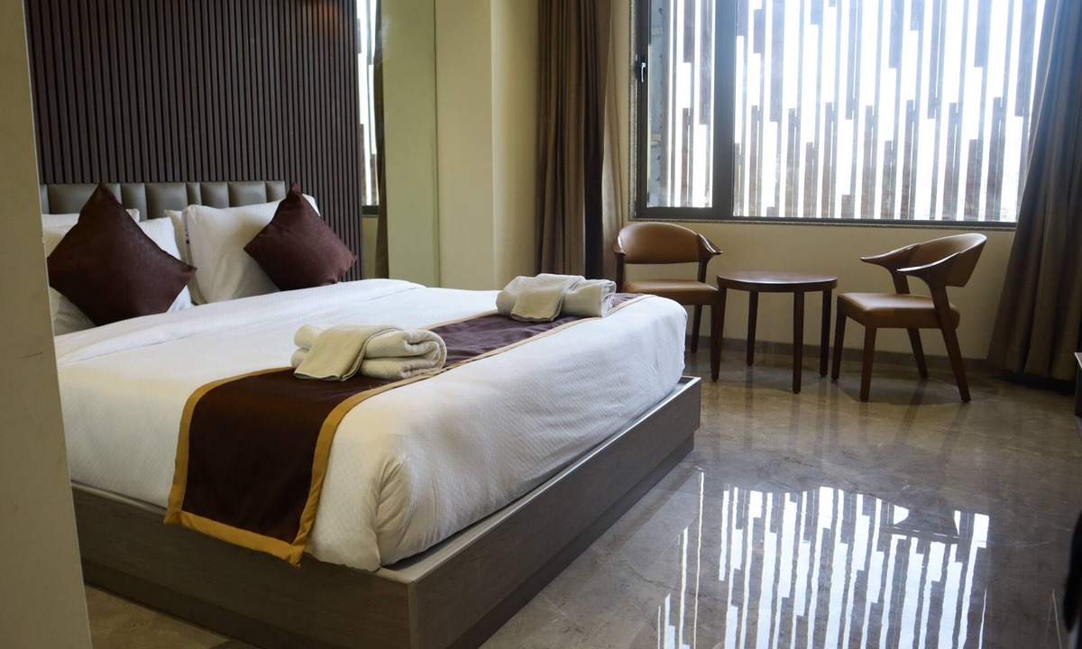 Surat Hotel | GREEN FUSION