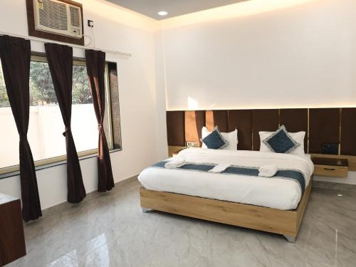 Faizabad Hotel | Gulmohar Resort