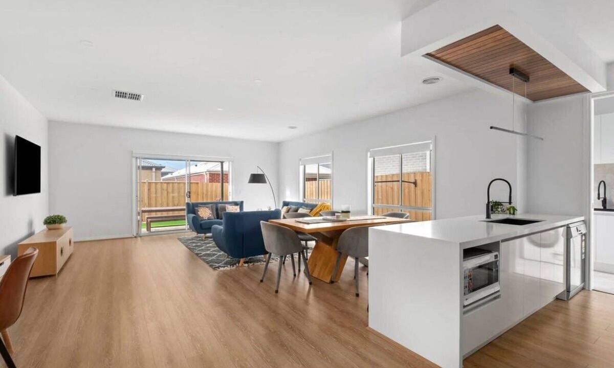 Mount Duneed House | Halfway Gem - 3BR Home Between Geelong & The Coast