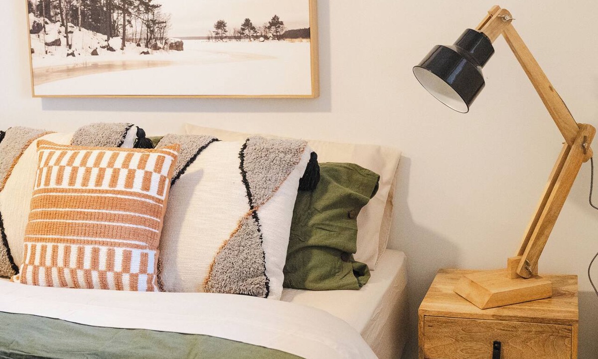 Shepparton South House | Harry's Place - Modern comfort near GV Health & Sports precinct