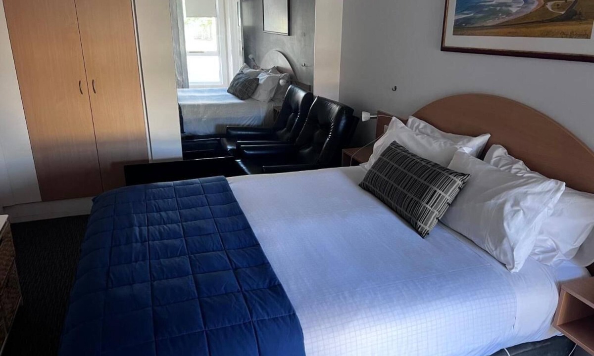 East Devonport Cabin | Have a Tasmanian adventure—beautiful scenery/plenty of room options