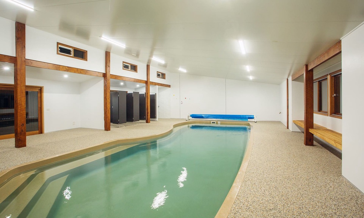 Surf Beach House | Heated Indoor pool & outdoor spa, next to beach! Welcome your holiday paradise!