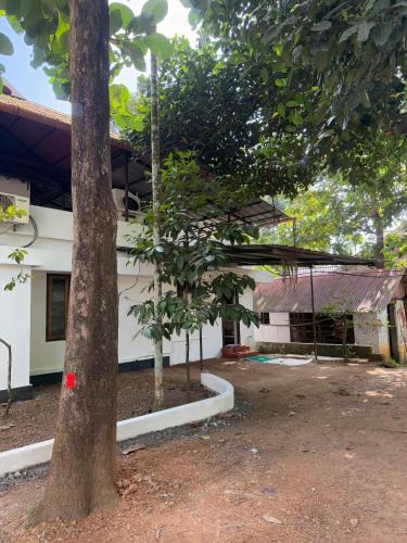 Muvattupuzha Apartment | heritage mansion
