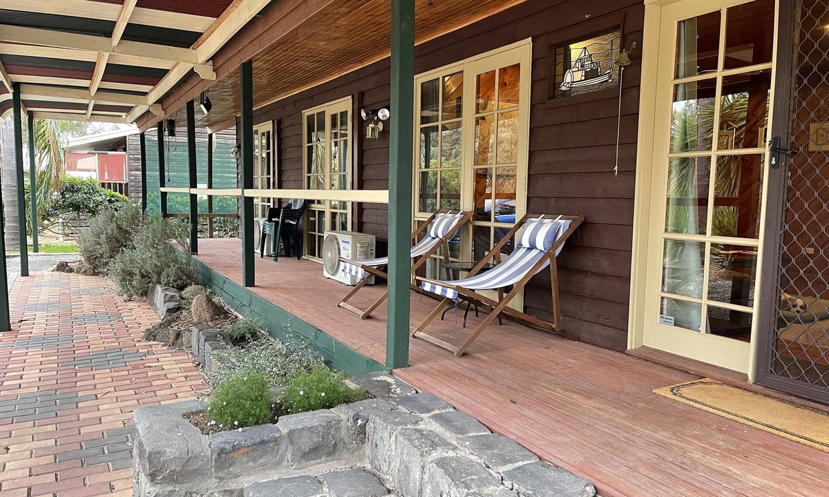 Barmah House | Holiday House By The Murray River