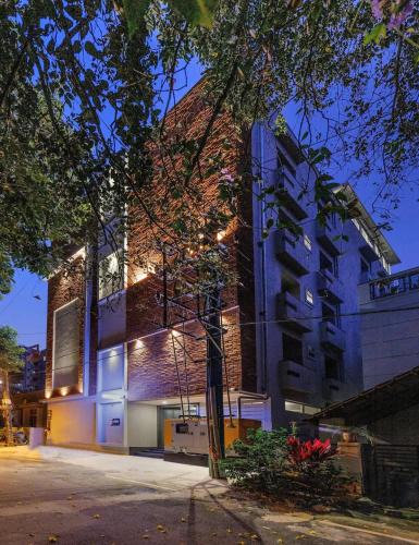 Brookefield Hotel | Home Awaits 357