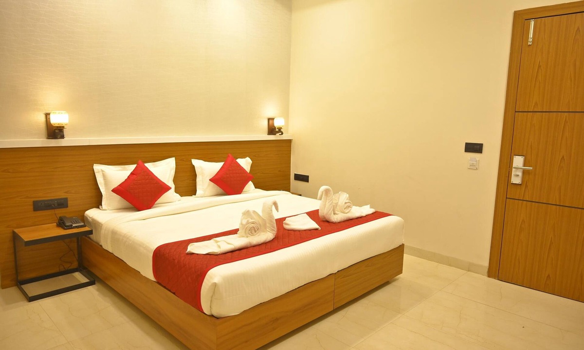 Chhatarpur Hotel | Hotel 7b
