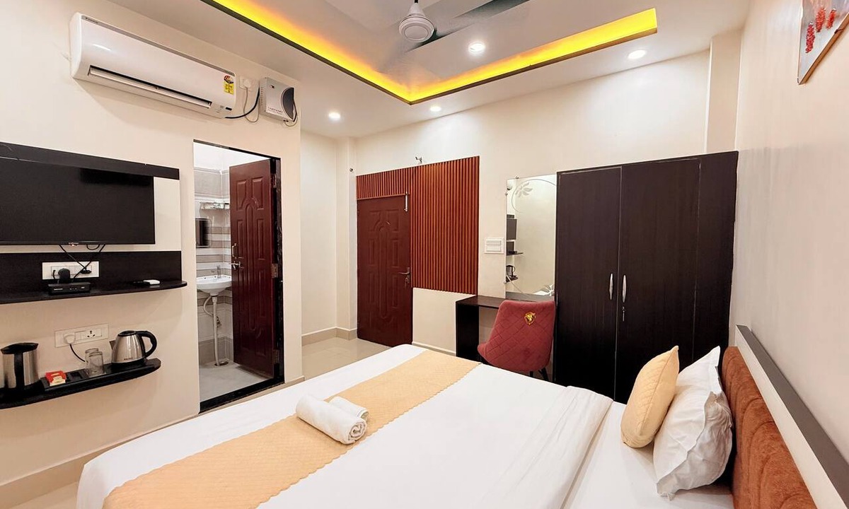Varanasi Hotel | Hotel Aastha Inn