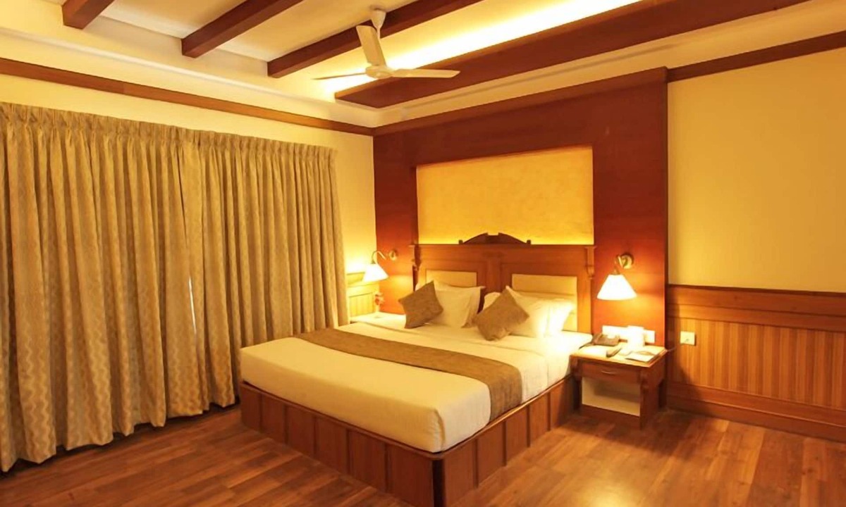 Nedumbassery Hotel | Hotel Airlink Castle