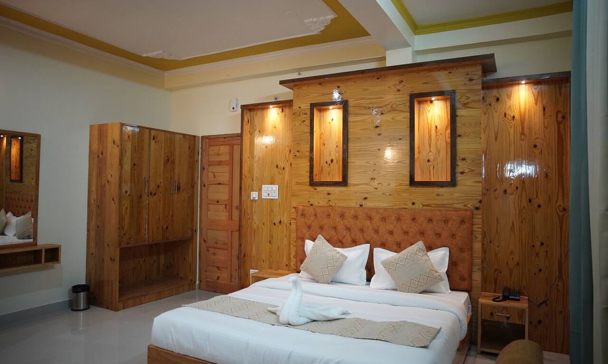 Bajaura Hotel | Hotel Arijika View