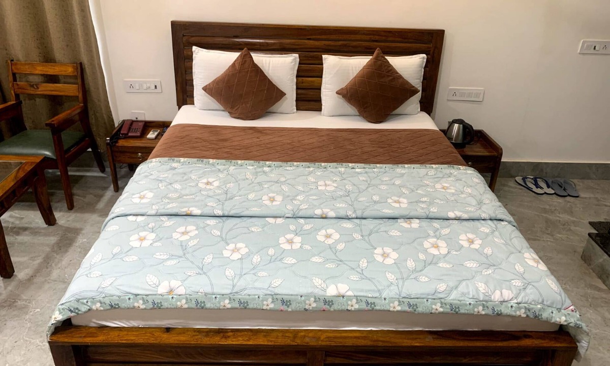 Ambala Hotel | Hotel Avkaash