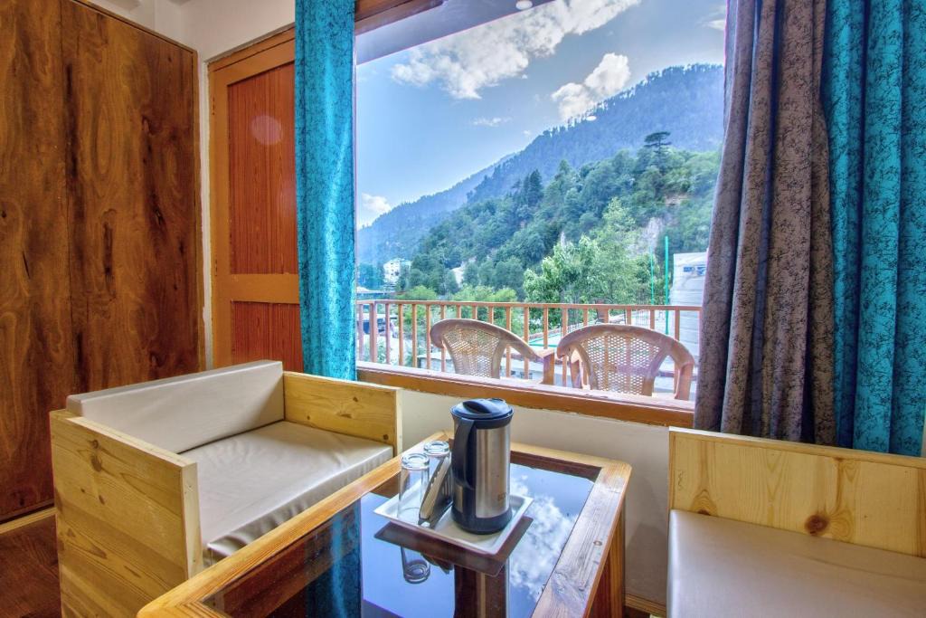 Gadherni Hotel | Hotel Beas River Retreat - A Riverside Hotel with Balcony