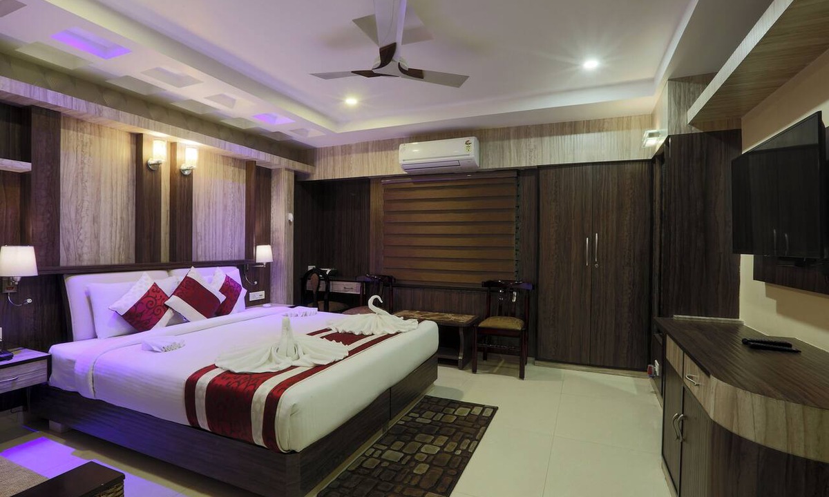 Nagaon Hotel | HOTEL BLUE BIRD