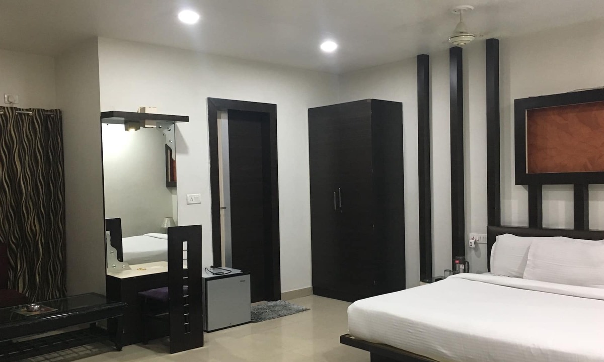 Jhansi Hotel | Hotel Bundelkhand Pride