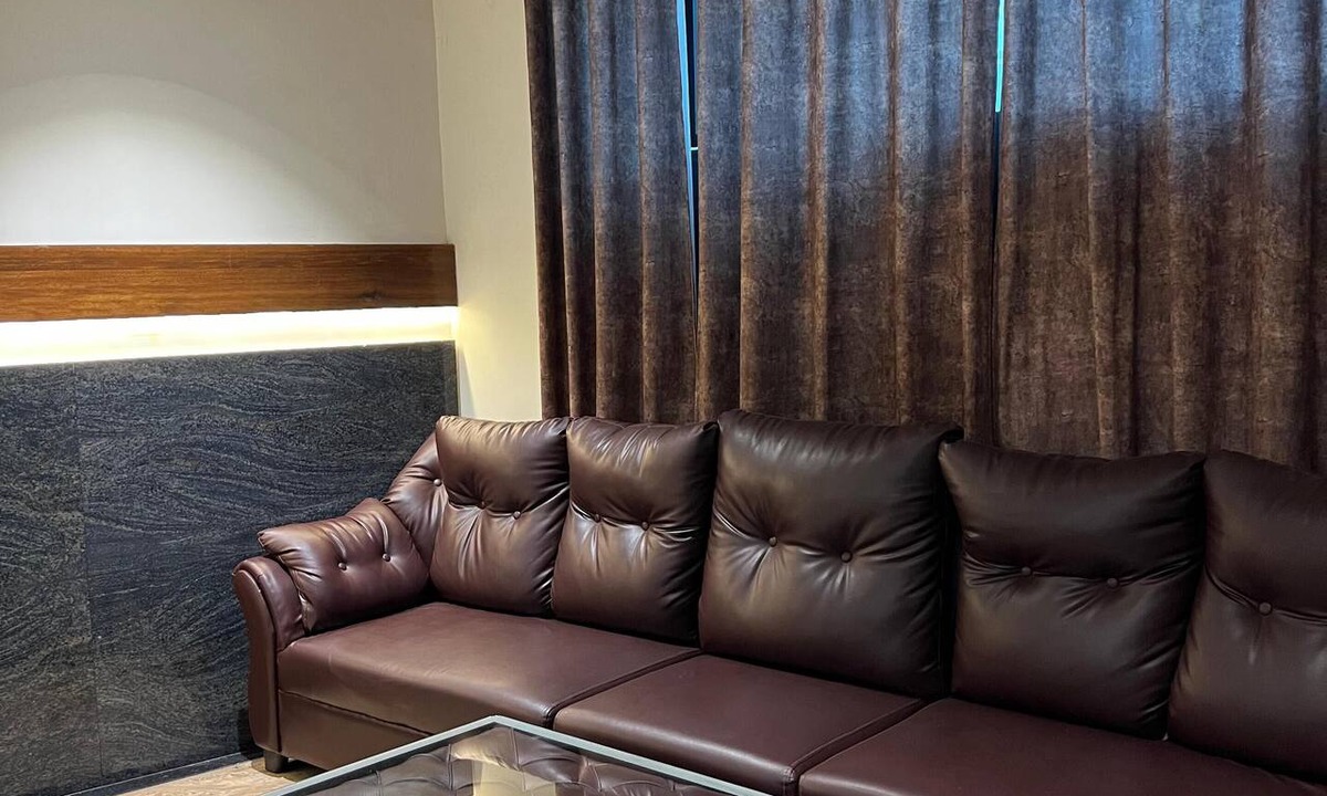 Indore Hotel | Hotel Central Point