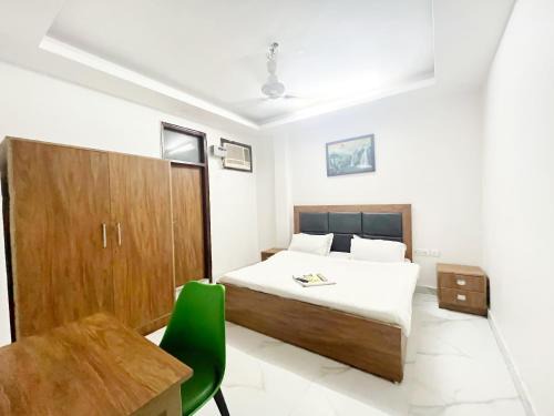 New Delhi Hotel | Hotel Classic By Roomshala - Nizamuddin Dargah