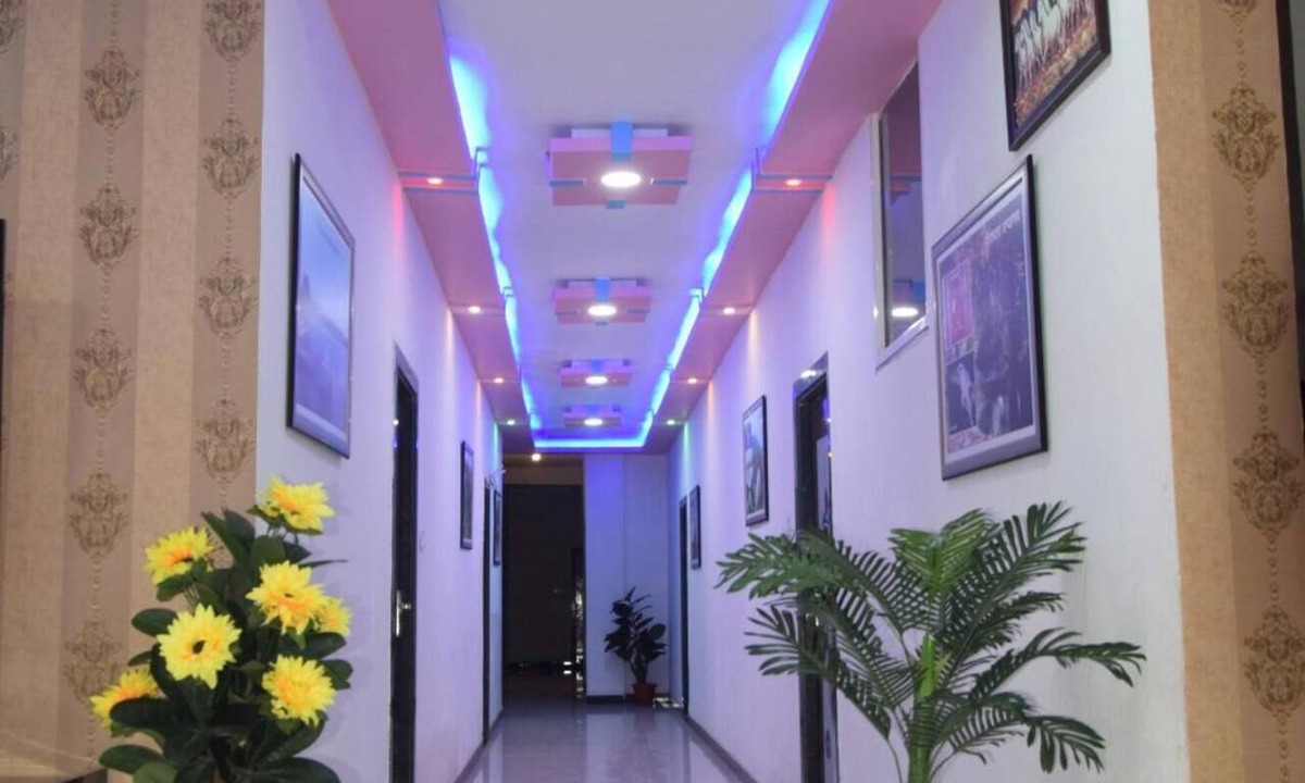 Pratapgarh Hotel | Hotel Divine Pratapgarh