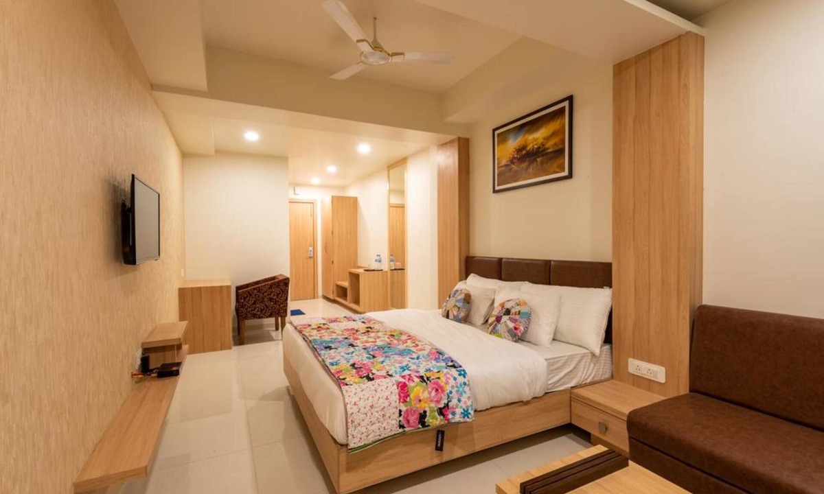 Kolar Road Hotel | Hotel Drishti, Bhopal