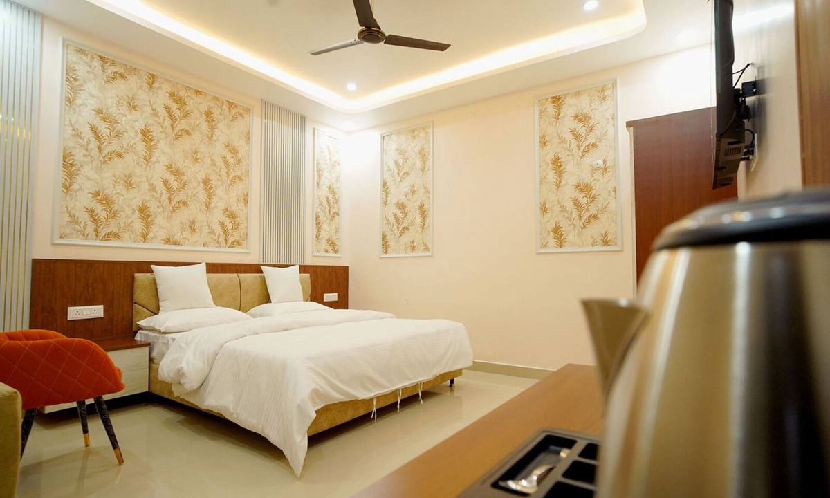 Naini Hotel | Hotel Ganga Banquet And Restaurant
