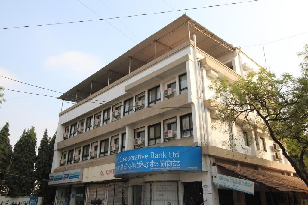 Daulatabad Hotel | Hotel Girnar