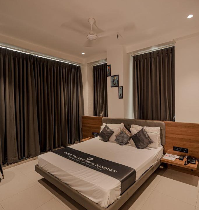 Surat Hotel | Hotel Gold Palace Inn