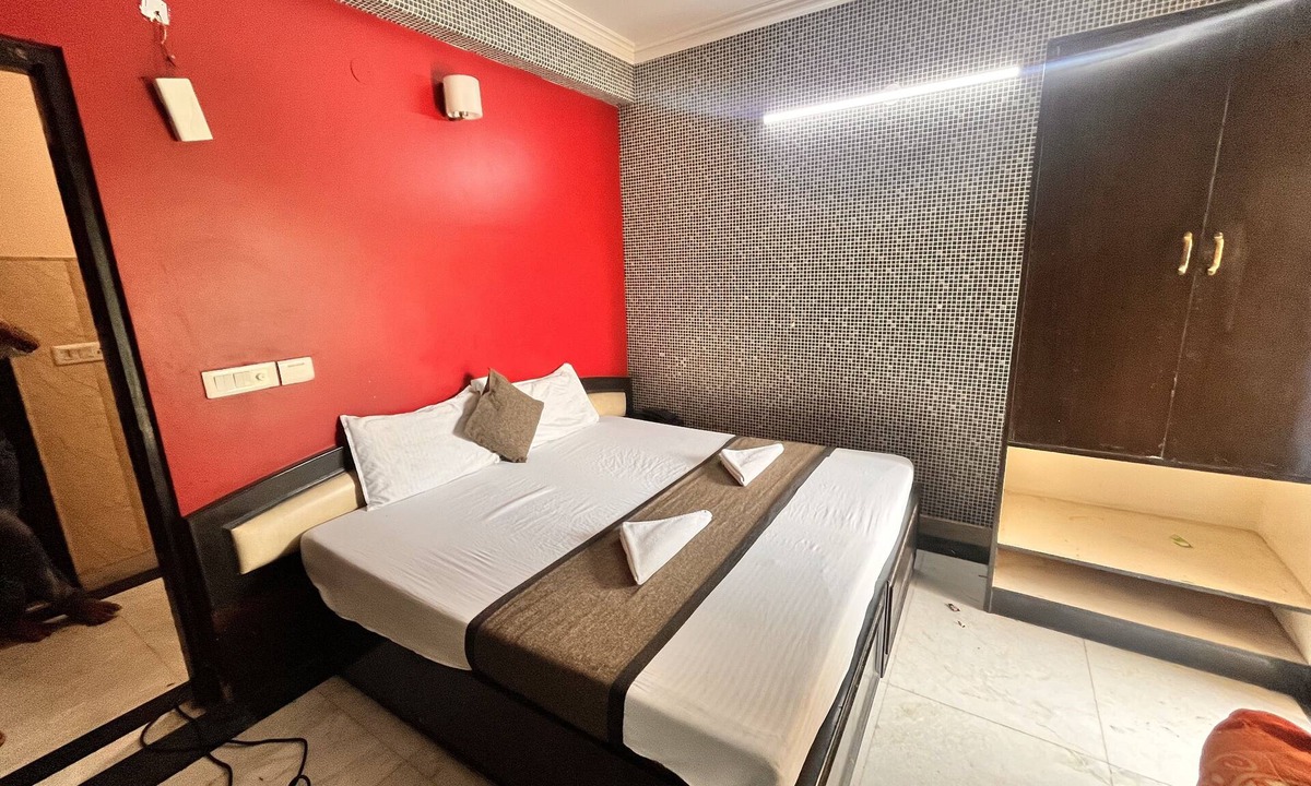 Faridabad Hotel | HOTEL GRAND HIGHWAY