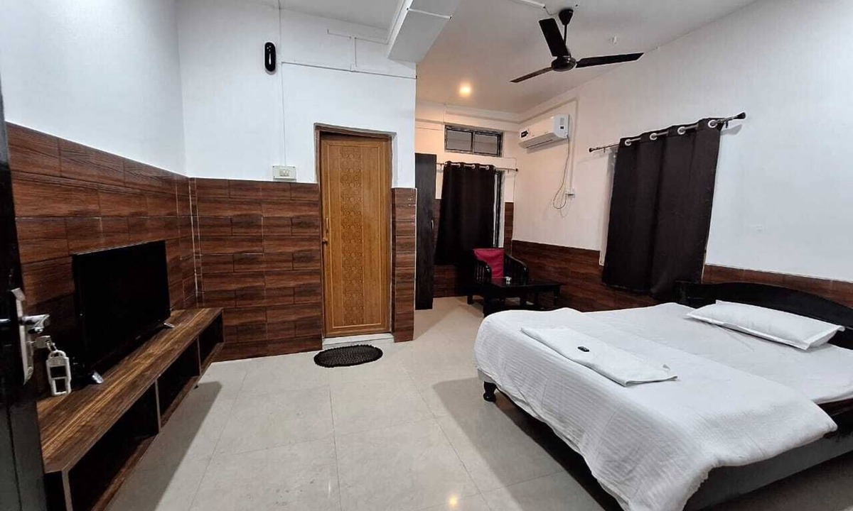 Yupia Hotel | Hotel High East