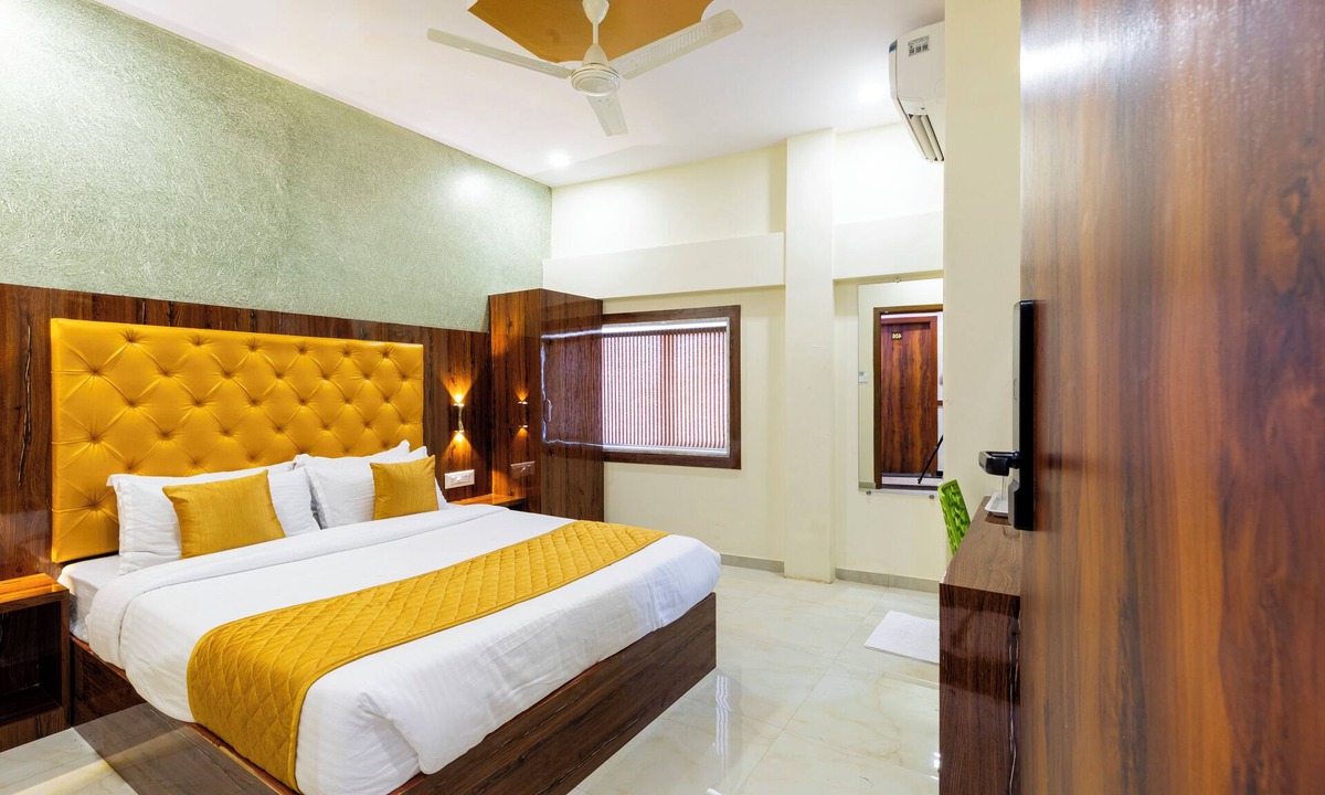 Grant Road Hotel | Hotel Imperial
