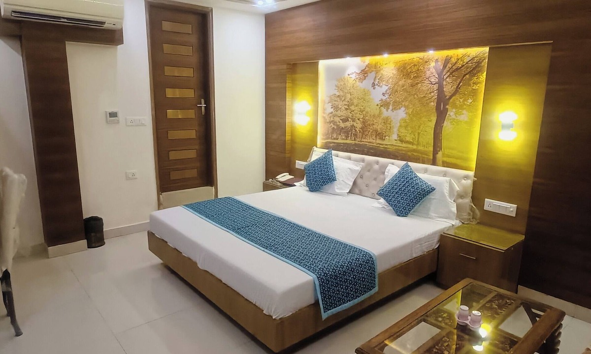 Rakabganj Hotel | Hotel Jigyasa Palace By Mayda Hospitality Pvt. Ltd.