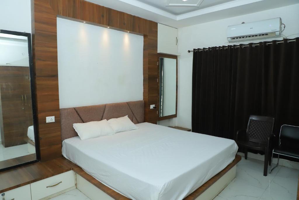 Rau Hotel | Hotel LION'S BNB