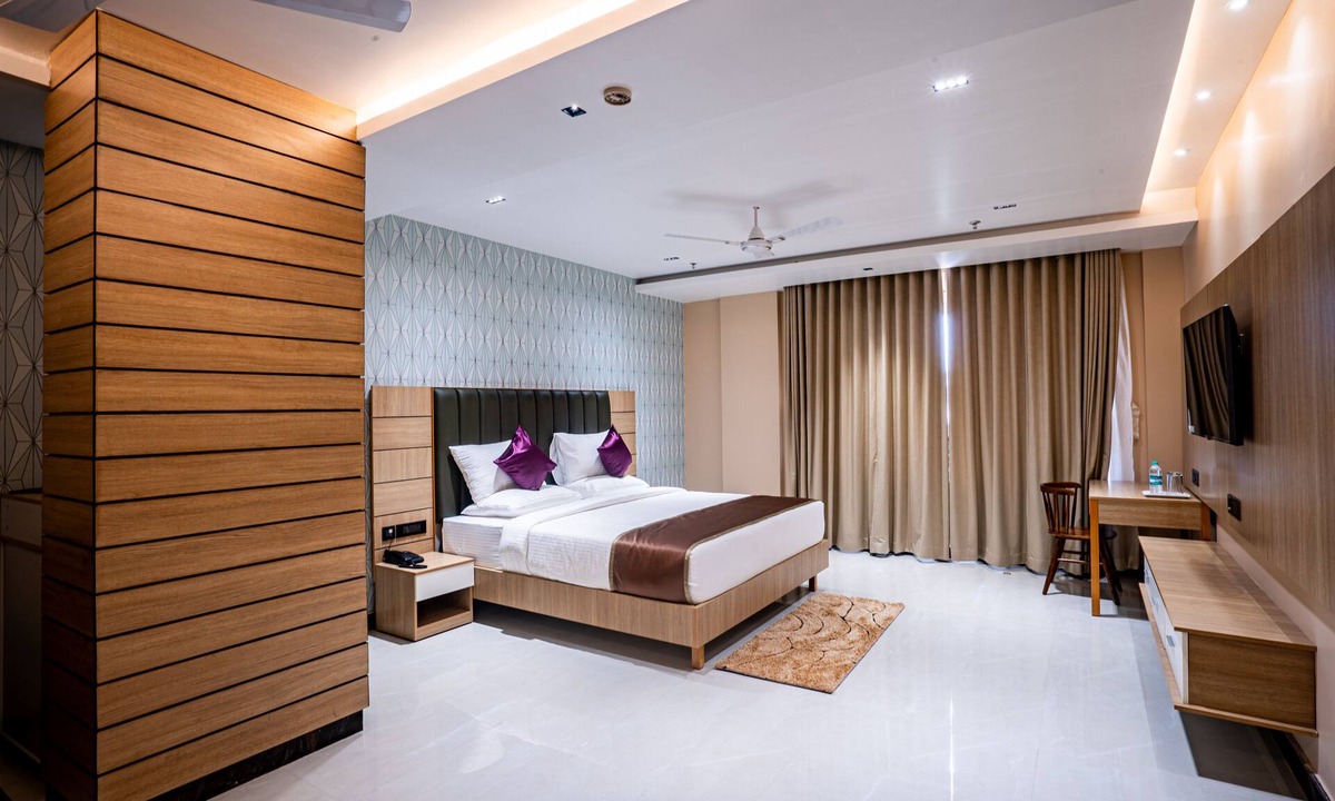 Patia Hotel | HOTEL LUCKY INDIA