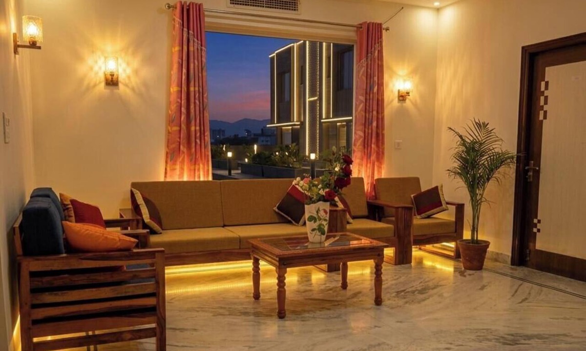 Malviya Nagar Hotel | Hotel M Villa