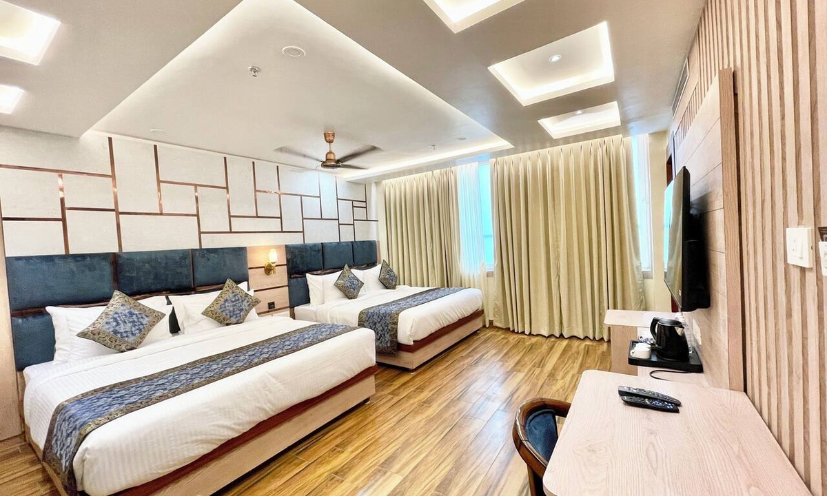 Kakarmatha Hotel | Hotel Mantavya - Varanasi near Temple