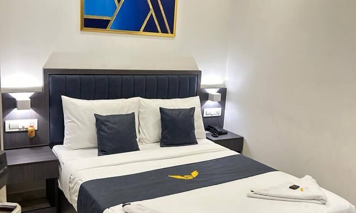Goregaon East Hotel | Hotel MIG SUITES