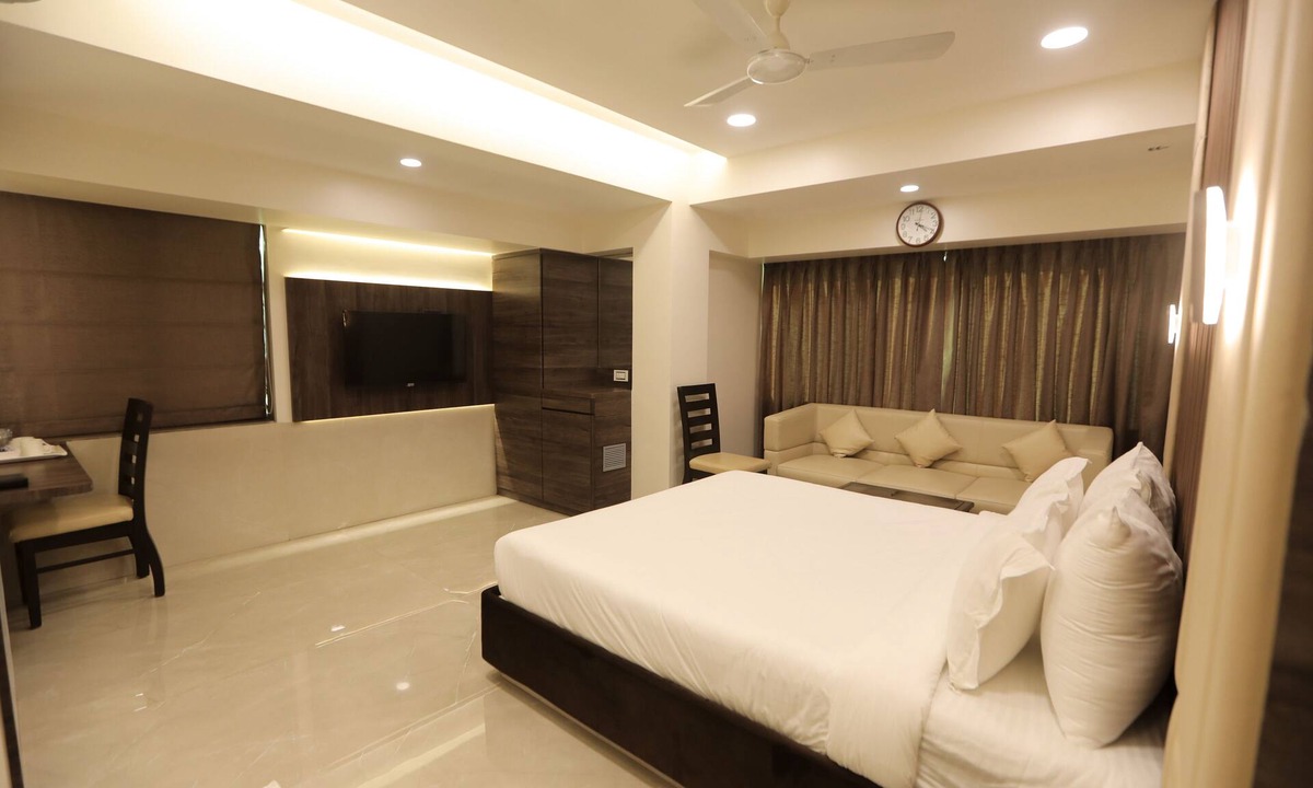 Mumbai Hotel | Hotel Naaz Executive Near T2 Airport