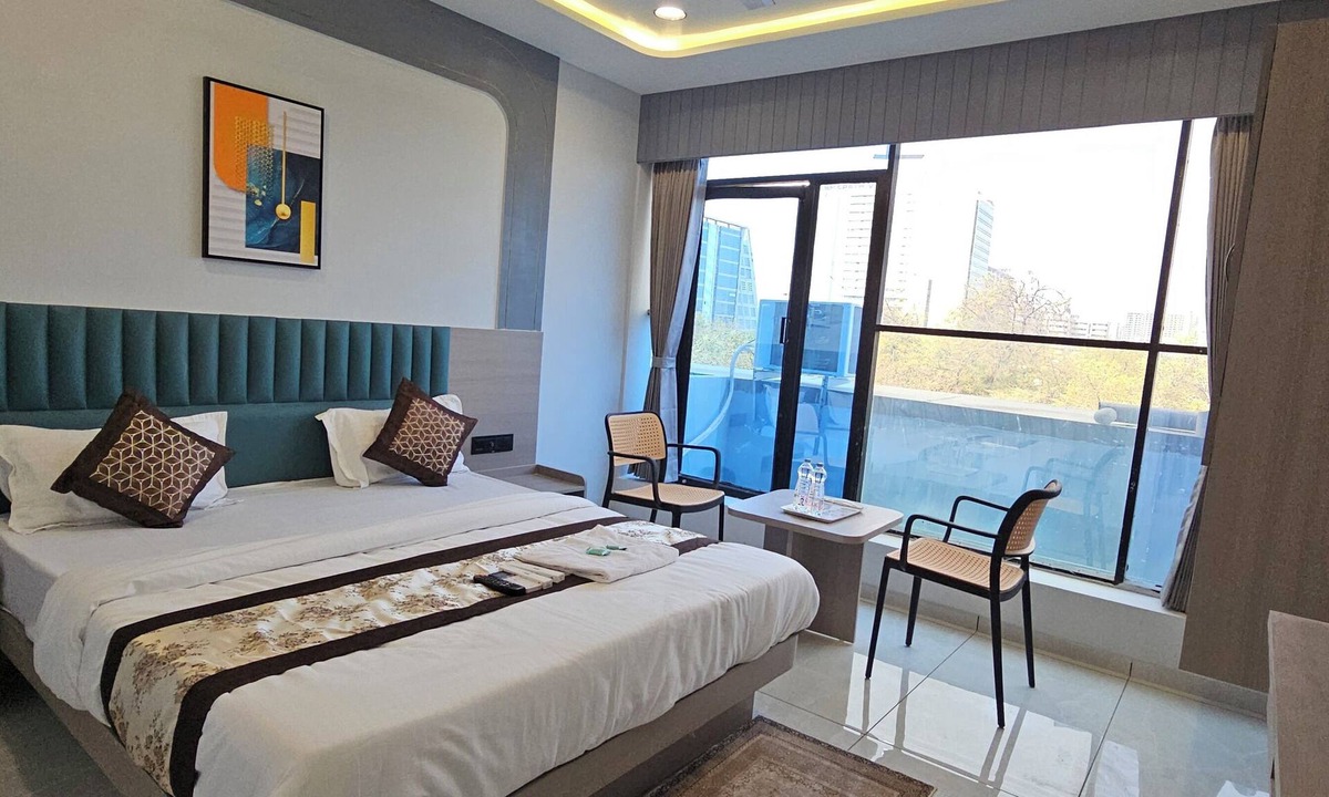 Prahlad Nagar Hotel | Hotel Nest Plaza