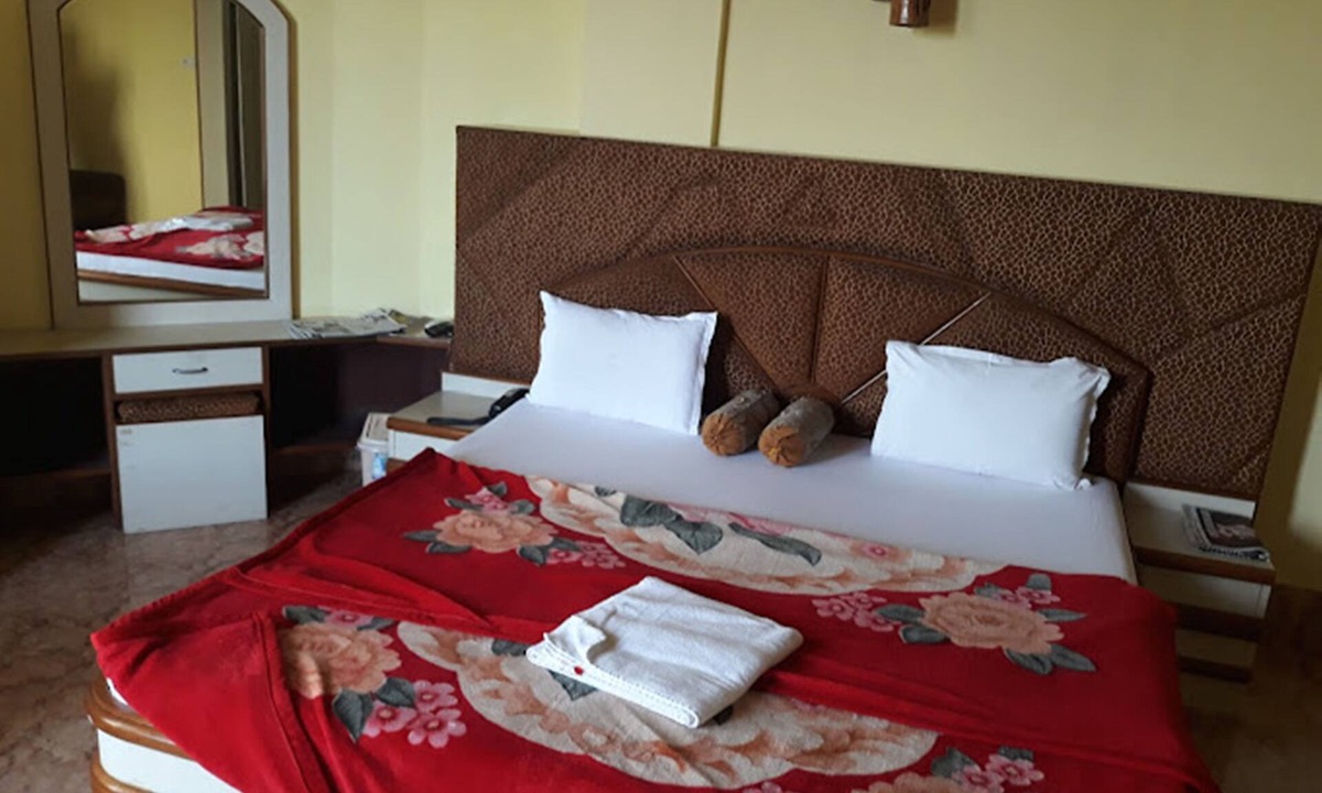 Jorhat Hotel | Hotel New Park