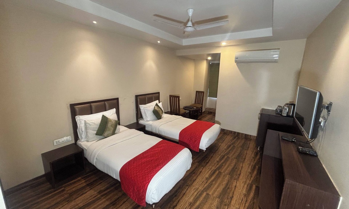 Vaishali Nagar Hotel | Hotel Nilax