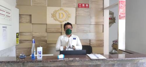 Ghatkopar West Hotel | Hotel O Divine Residency Near Phoenix Marketcity