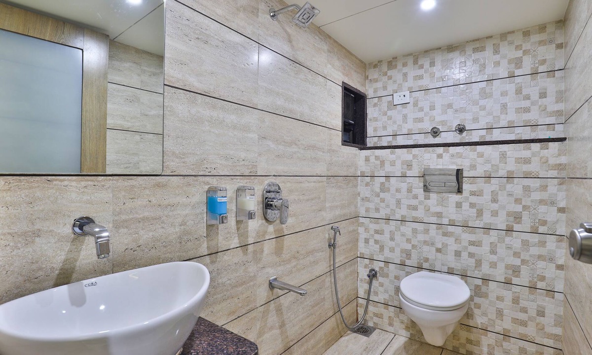 Sayajiganj Hotel | Hotel Pearl