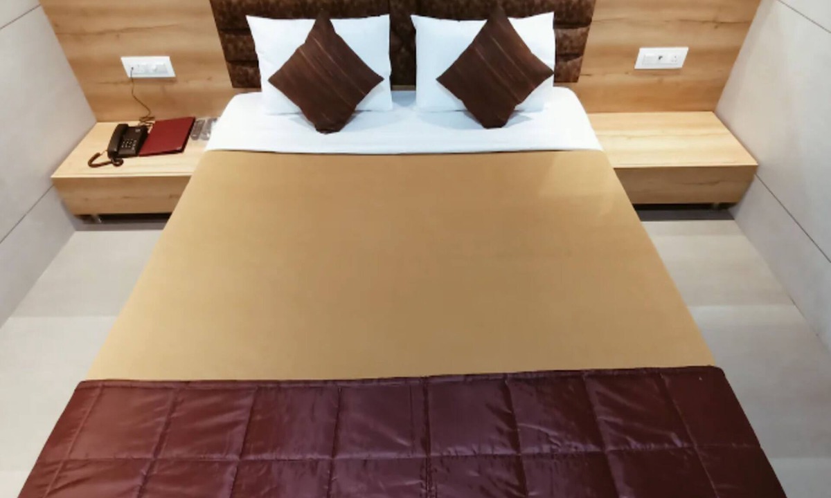 Bandra East Hotel | Hotel Prasad NX