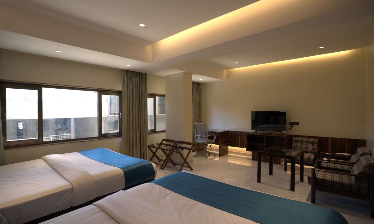 Bhuj Hotel | Hotel Prince