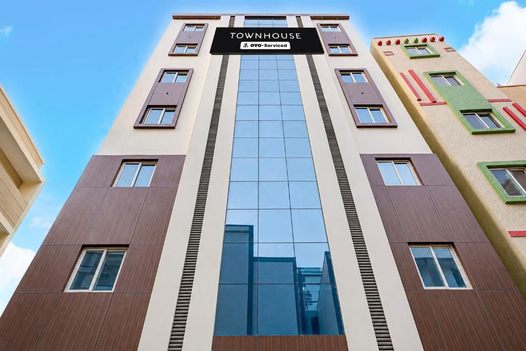 Whitefield Hotel | Hotel Rest O ITPL