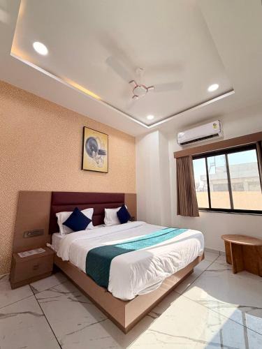 Vallabh Vidhyanagar Hotel | HOTEL ROSE PRIMe