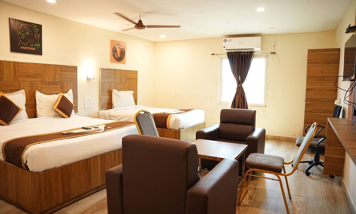 Vijayawada Hotel | Hotel Savithas Grand