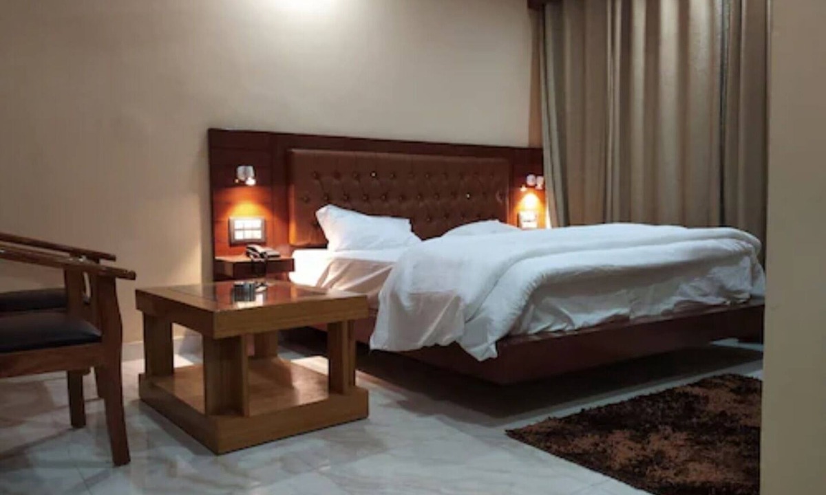Balrampur Hotel | Hotel Shar Inn